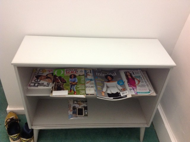 2017-08_studio_bookcase_bare